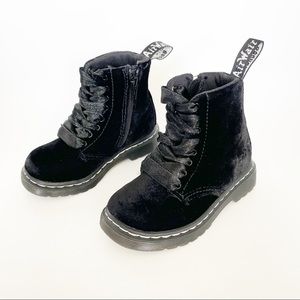 Dr. Martens 1460 Pascals Black velvet toddler 7